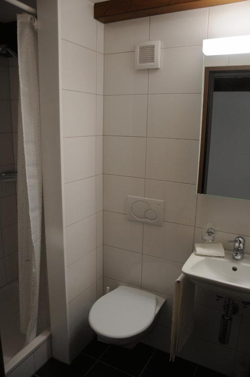 Hotel Adler Garni Bauma Zimmer foto